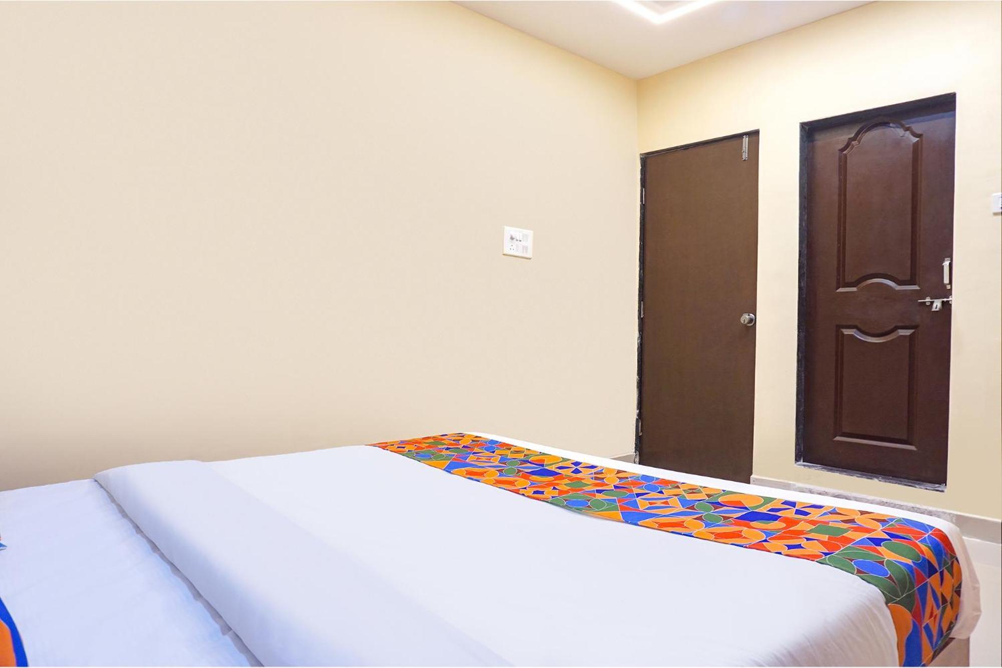 Fabhotel Falcon Inn -Behind The Dmart Baner Pune Exterior photo