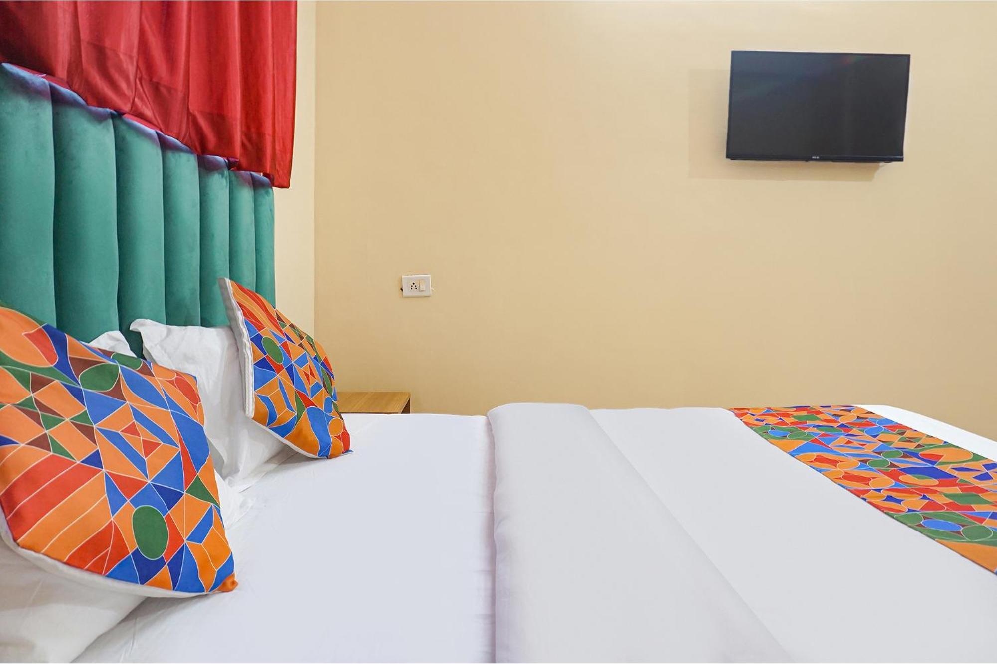 Fabhotel Falcon Inn -Behind The Dmart Baner Pune Exterior photo